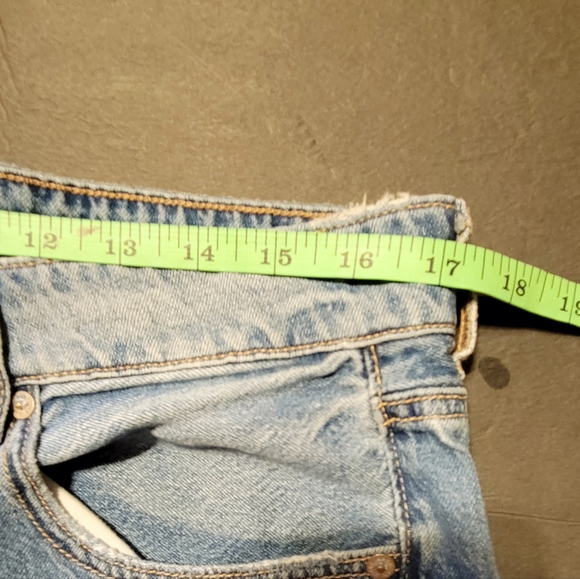 American Eagle TOMGIRL Jeans - Picture 4 of 11